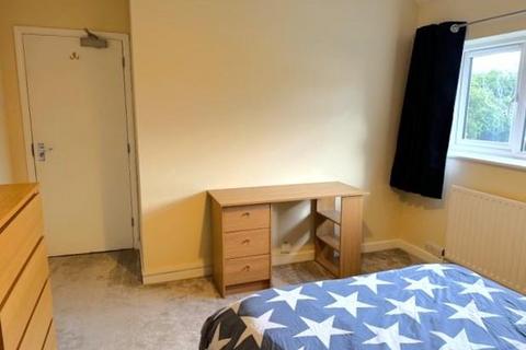 undefined, 22 Almond Close, Guildford GU1