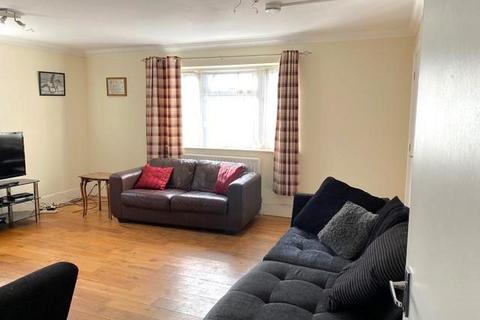 undefined, 22 Almond Close, Guildford GU1