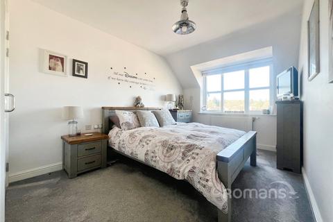 2 bedroom duplex for sale, Blacksmith Close, Aldershot, Hampshire