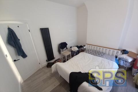 2 bedroom terraced house for sale, Garnet Street, Stoke-on-Trent ST1