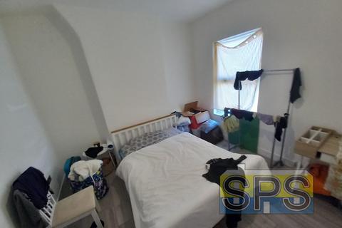 2 bedroom terraced house for sale, Garnet Street, Stoke-on-Trent ST1