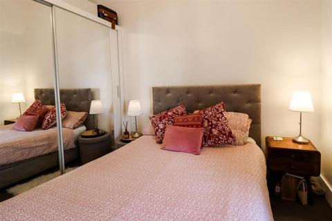 16 Brook Hill, Woodstock, OX20 1XH