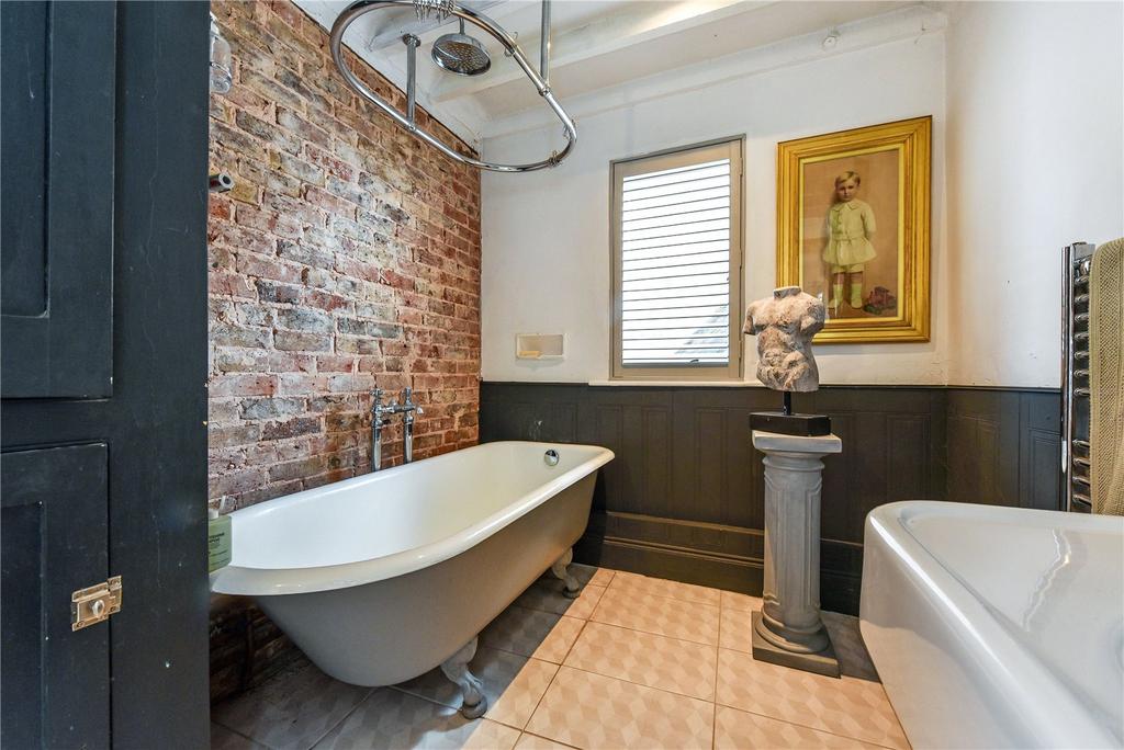 Ensuite