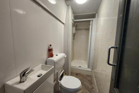1 bedroom in a house share to rent, Little Horton Lane, BD5 0BU