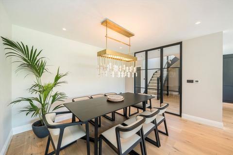 45 Ormond Crescent, Hampton, TW12 2TJ