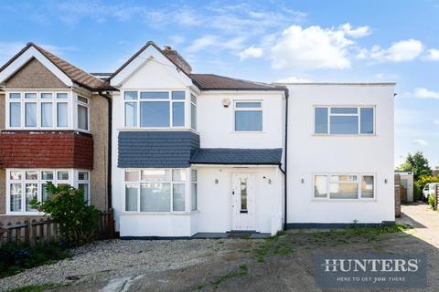 Inverness Road, Worcester Park, KT4 8PT