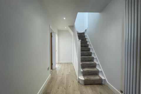 5 bedroom semi-detached house for sale, Inverness Road, Worcester Park, KT4 8PT