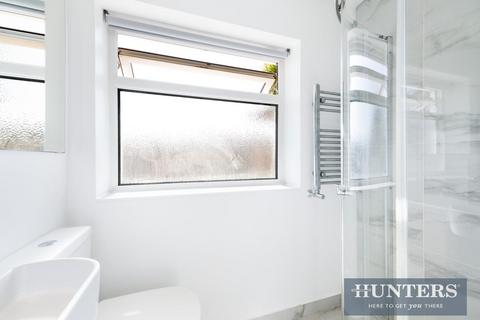 16 Inverness Road, Worcester Park, KT4 8PT