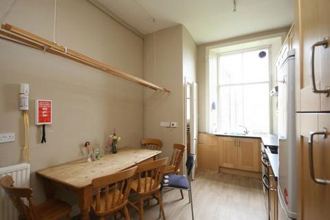 5 bedroom flat to rent, Strathearn Road, Marchmont, Edinburgh