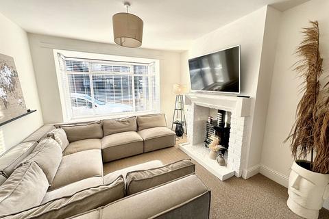 10 Bury Road, Radcliffe, Manchester, M26 2UU