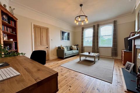 Flat 2, 408 Gloucester Road, Cheltenham, GL51 7TB