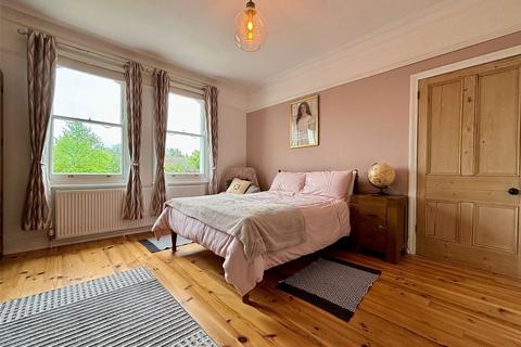 Flat 2, 408 Gloucester Road, Cheltenham, GL51 7TB