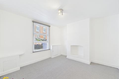 2 bedroom terraced house to rent, Marlborough Place, Banbury OX16
