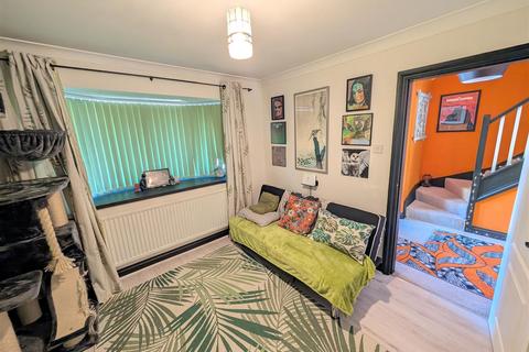 21 Monyash Drive, Leek, ST13 5SY