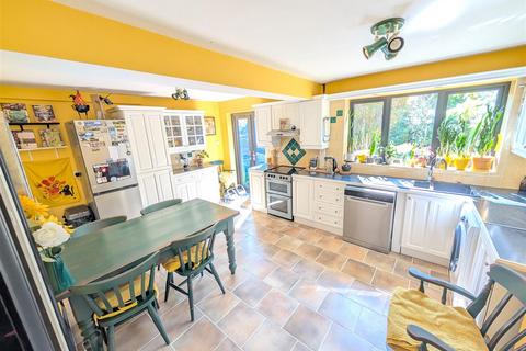 21 Monyash Drive, Leek, ST13 5SY