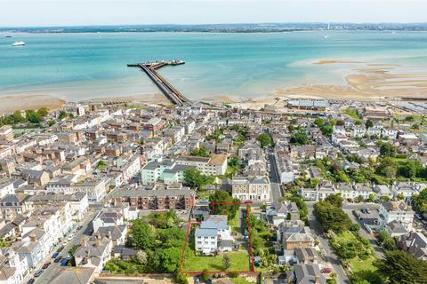 Studio for sale, CENTRAL RYDE