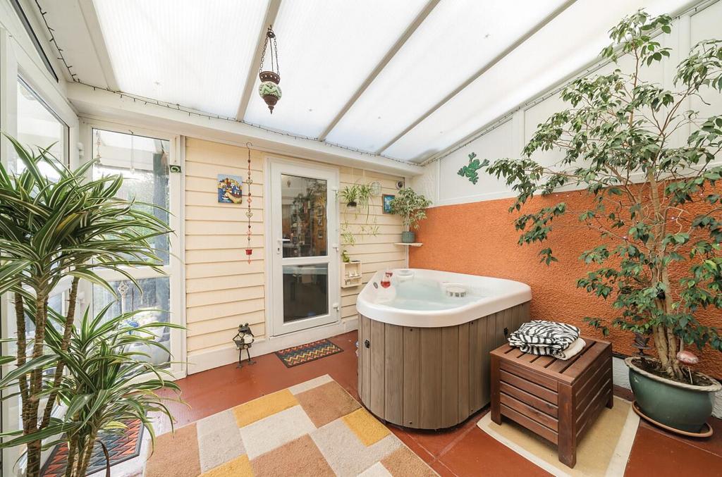 Garden room