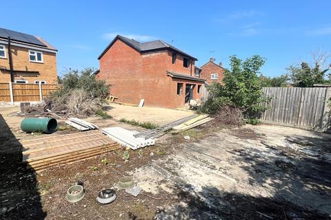 Land for sale, Former Garage Compound at Lynch Hill Lane, Berkshire, SL2 2QL