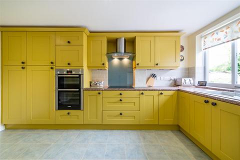 4 bedroom semi-detached bungalow for sale, Newcastle Upon Tyne NE20