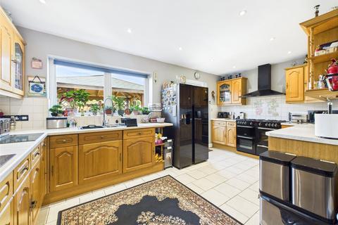 5 bedroom semi-detached house for sale, Priors Road, Cheltenham, Gloucestershire, GL52