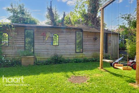 3 bedroom semi-detached house for sale, Springfield Road, Thornton Heath