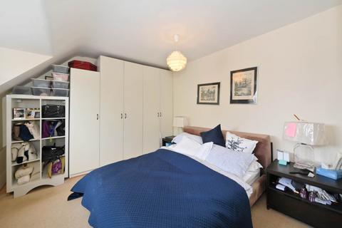 8 Blakesley Avenue, London, W5 2DW