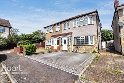 30 Elm Road, Aveley, South Ockendon, RM15 4SX