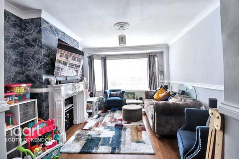 30 Elm Road, Aveley, South Ockendon, RM15 4SX