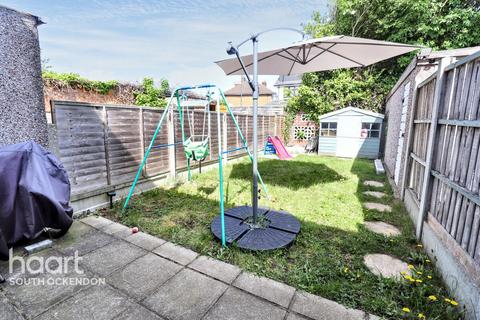 30 Elm Road, Aveley, South Ockendon, RM15 4SX