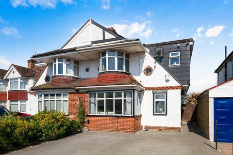 87 Ewell By Pass, Epsom, KT17 2PY