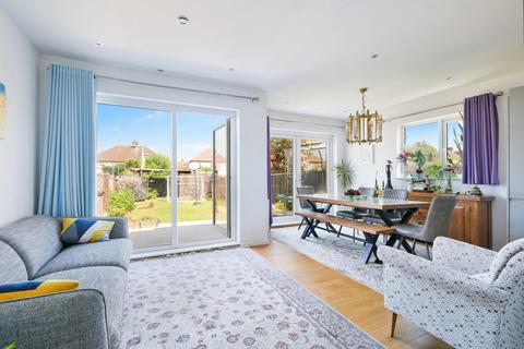 87 Ewell By Pass, Epsom, KT17 2PY