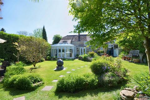 2 bedroom cottage for sale, East Street, Bourton, Gillingham