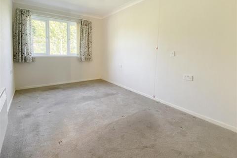 2 bedroom semi-detached bungalow for sale, Station Road, East Preston BN16
