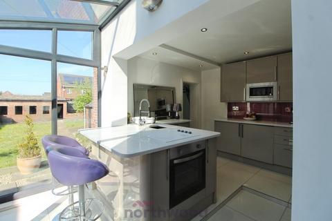 102 Bentley Road, Doncaster, DN5 9TE