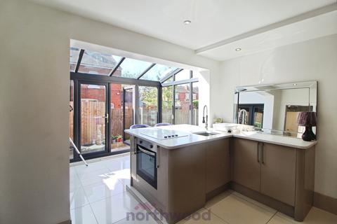 102 Bentley Road, Doncaster, DN5 9TE