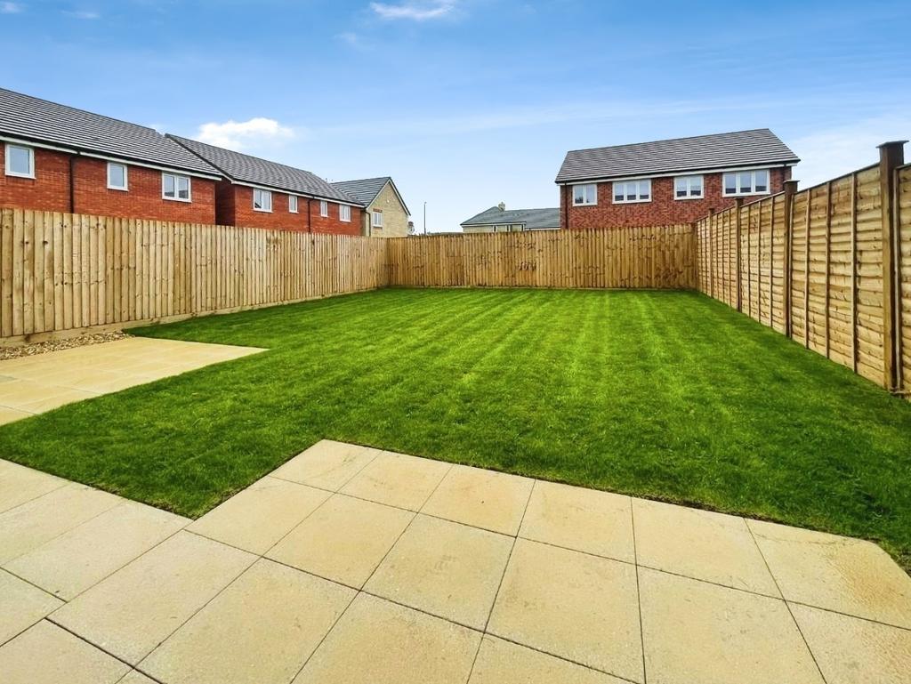 Pbox-garden-346680.JPG