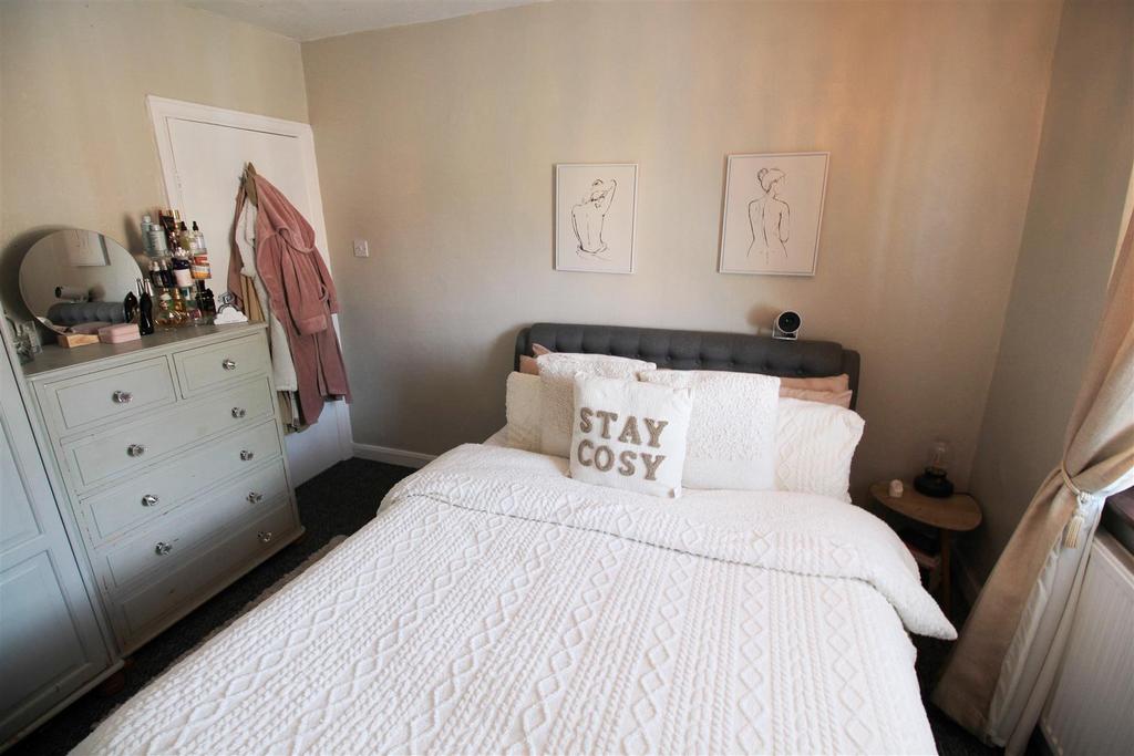 Bedroom.,.jpg