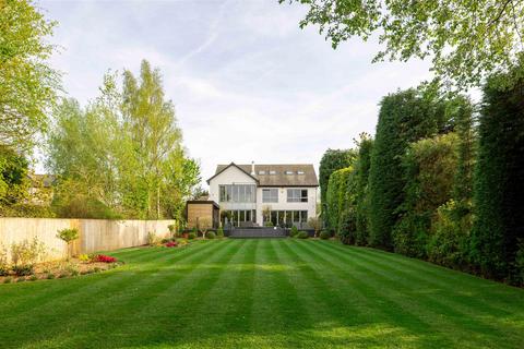 5 bedroom detached house for sale, Wigton Lane, Leeds LS17