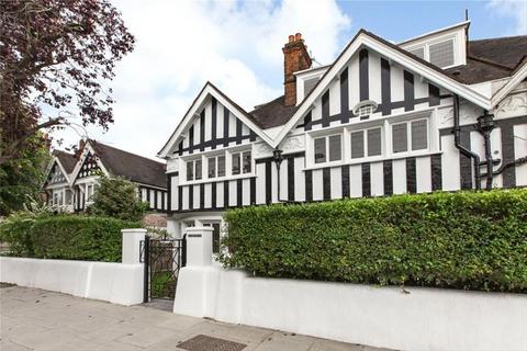 Kidderpore Avenue, London NW3