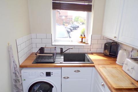 16 Broadlands Close, Bournemouth, BH8 0PN