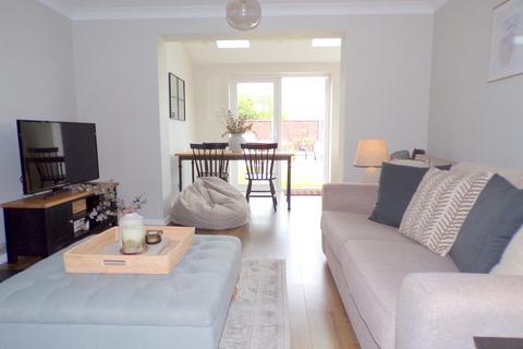 16 Broadlands Close, Bournemouth, BH8 0PN
