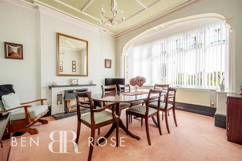 4 bedroom semi-detached house for sale, Bolton Road, Chorley