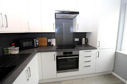 1 bedroom apartment for sale, Inglewood, The Spinney, Swanley