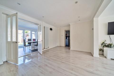 4 bedroom semi-detached house for sale, Claremont Road, Hextable, Swanley