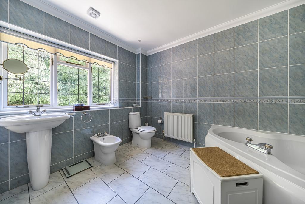 En-Suite to Bedroom