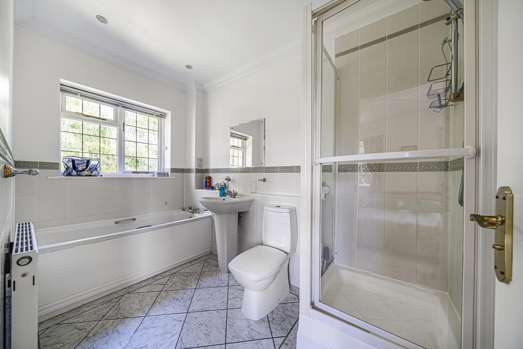 En-Suite to Bedroom