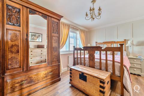 3 Cellar Hill, Lynsted, Sittingbourne, ME9 9QY