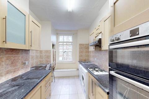 4 bedroom apartment for sale, Rodney Court, Maida Vale W9