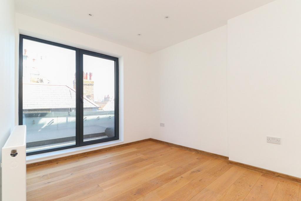 Flat 5
