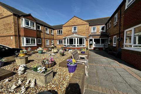 2 bedroom apartment for sale, Sandpiper Court, Cleveleys FY5
